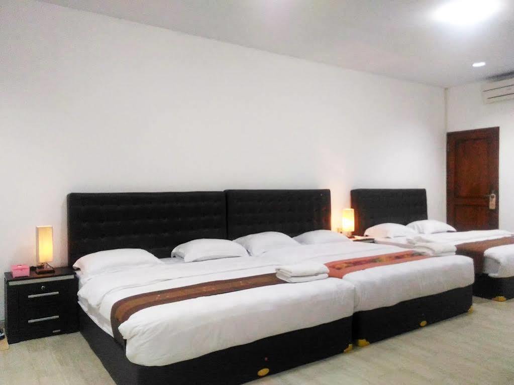 Hotel Beone House Jogja Kalasan Exterior foto